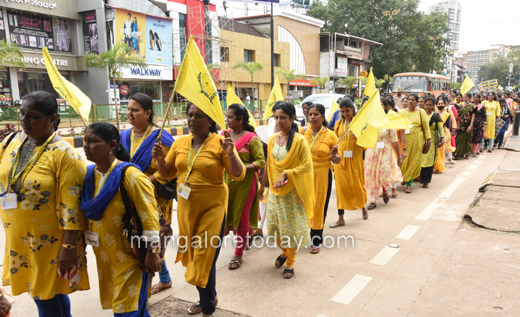 tailors protest